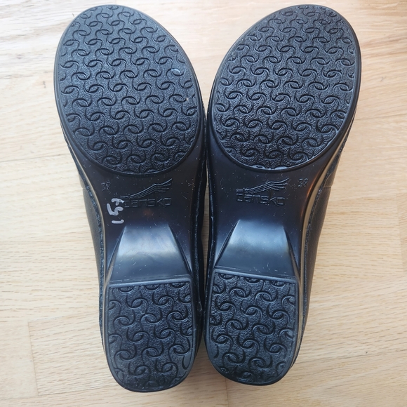 Danskos - Picture 3 of 11